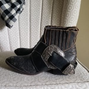 matisse understated biker boot